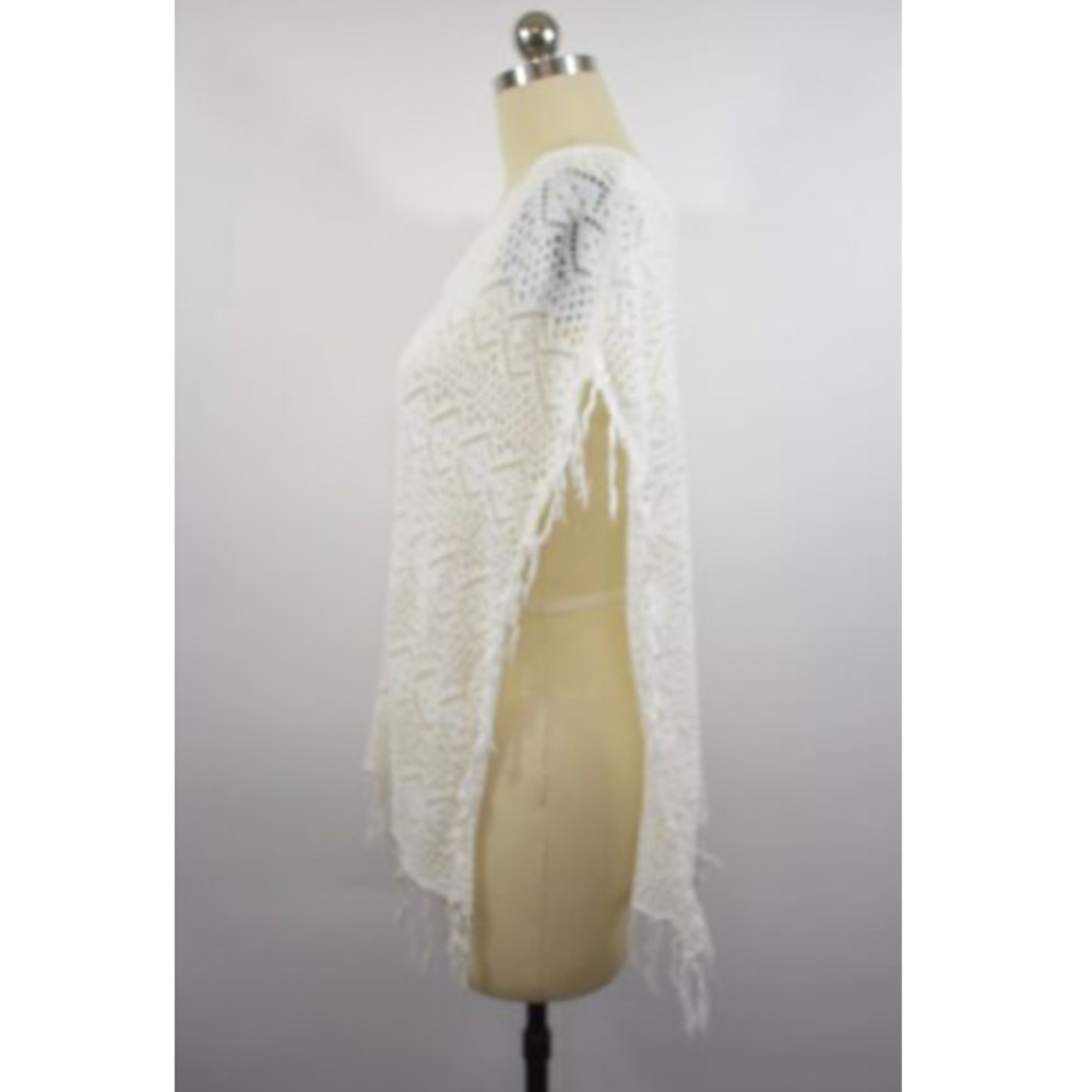 Billabong Ivory Crochet Poncho Sweater Medium - Picture 5 of 8